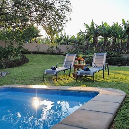Poinsettia Family Cottage Хейзивю Екстериор снимка