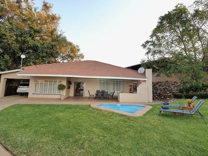 Poinsettia Family Cottage Хейзивю Екстериор снимка